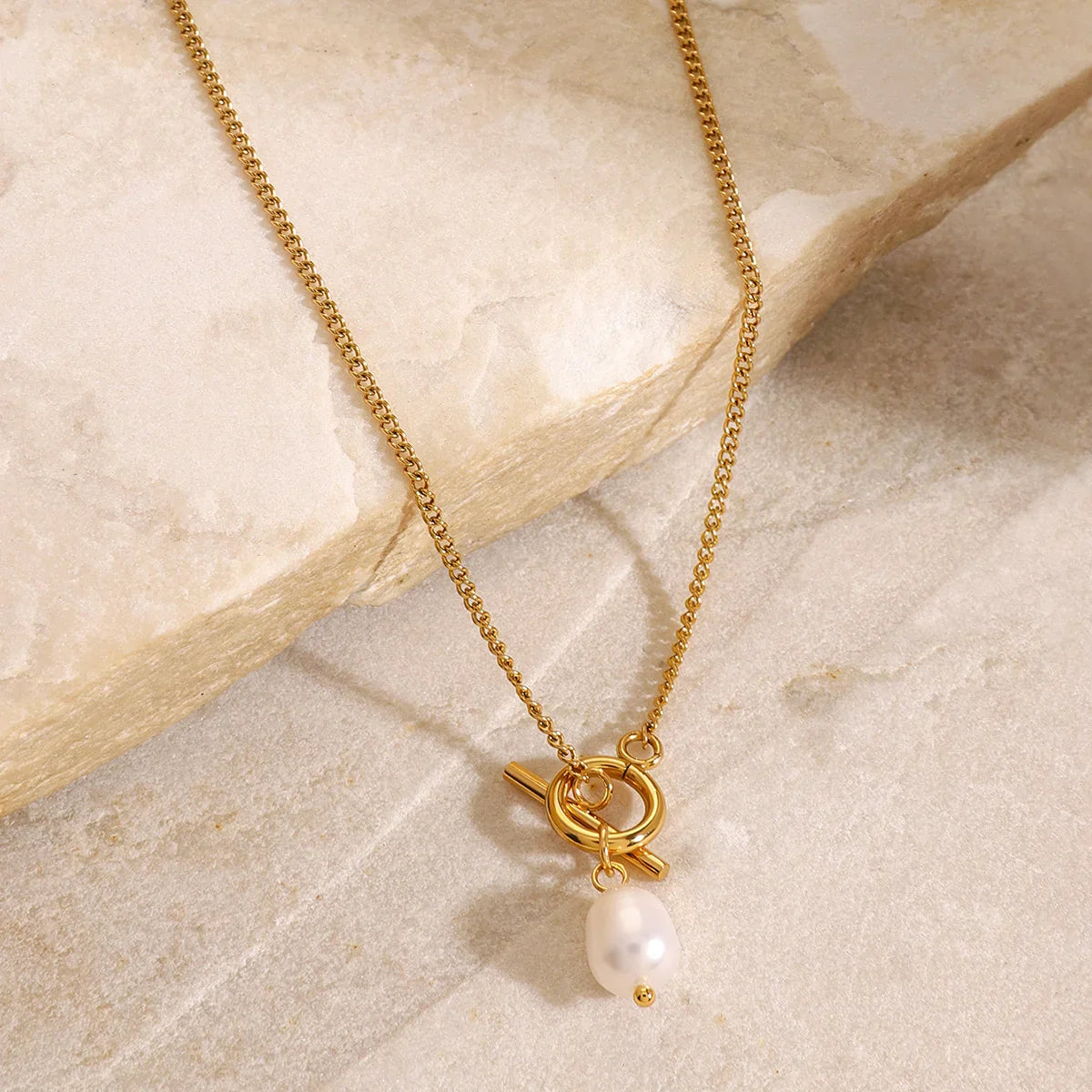 Ellen Freshwater Pearl Necklace Image