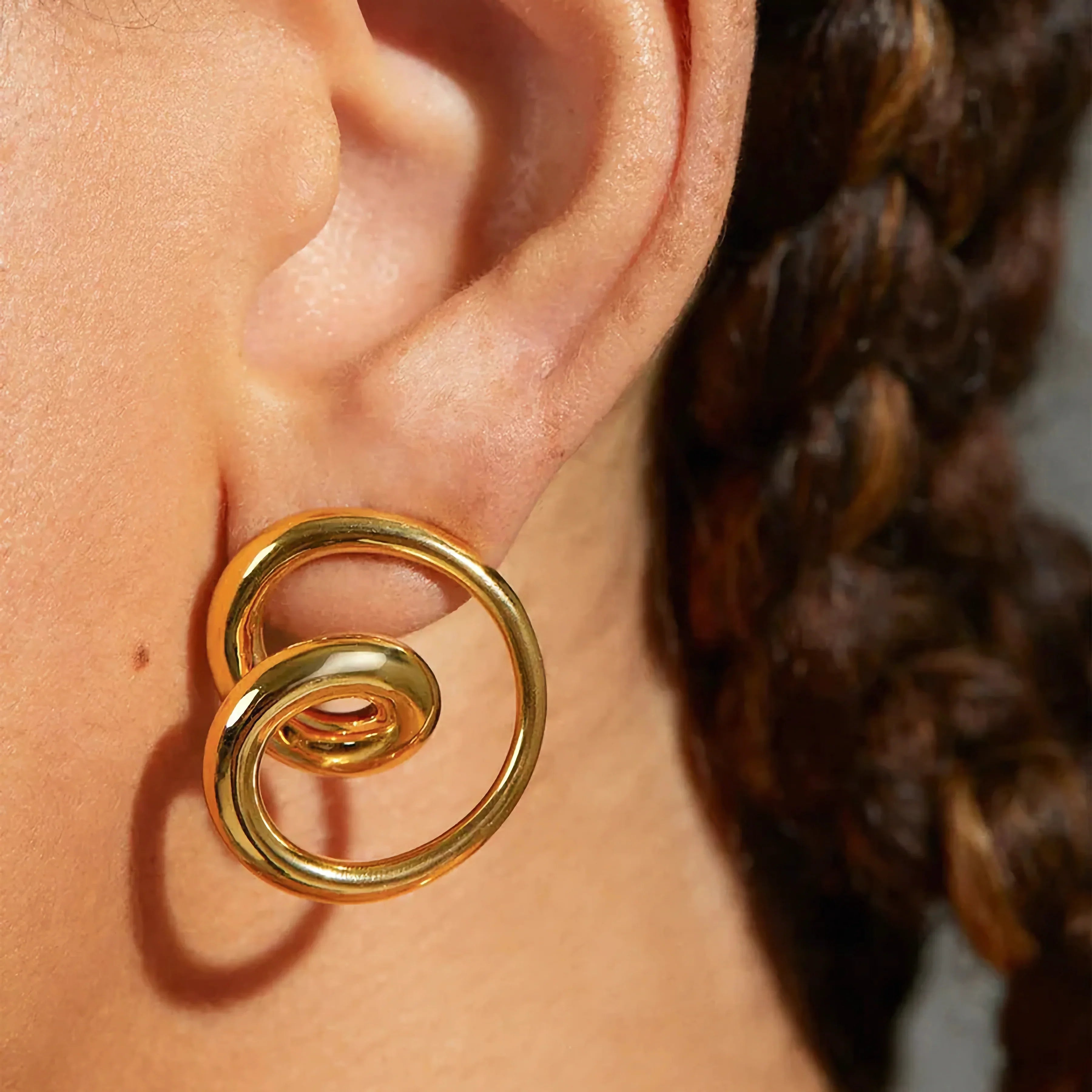 Angelique Golden Twist Earrings Image