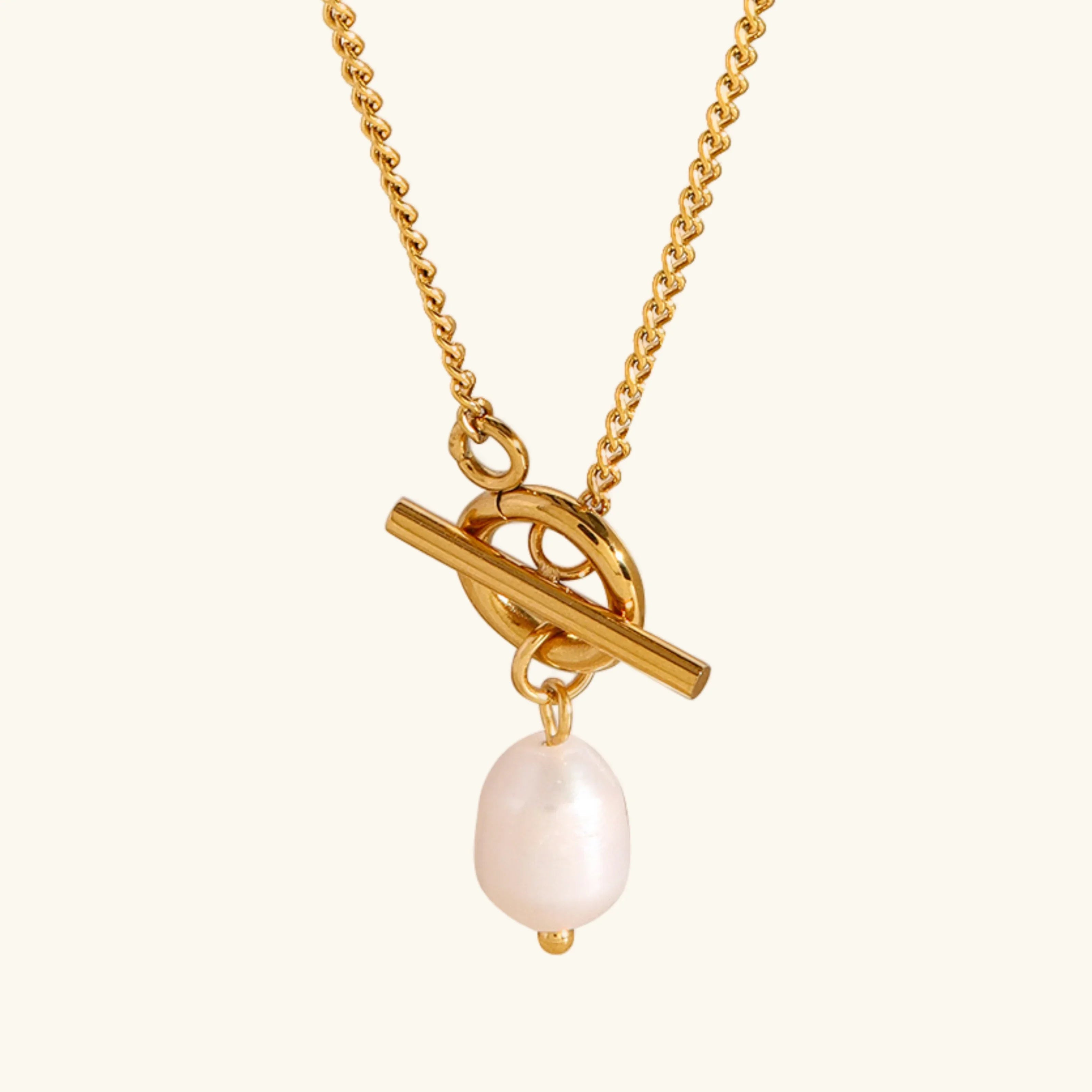 Ellen Freshwater Pearl Necklace Image