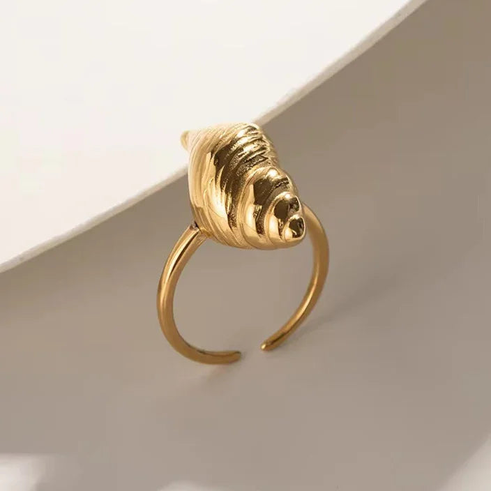 Ohana Sea Conch Gold Ring Image
