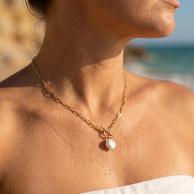 Aphrodite Freshwater Pearl Necklace
