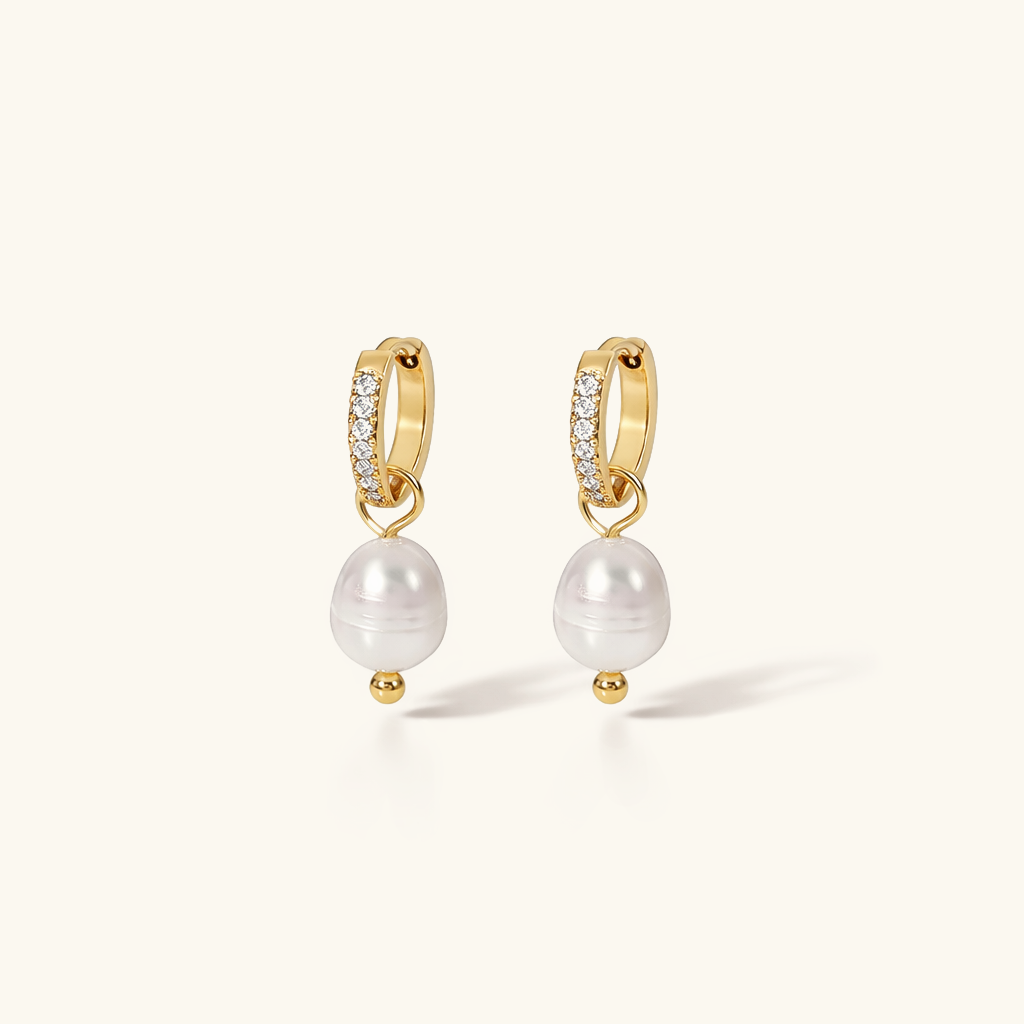 Sara Pearl Earrings Image