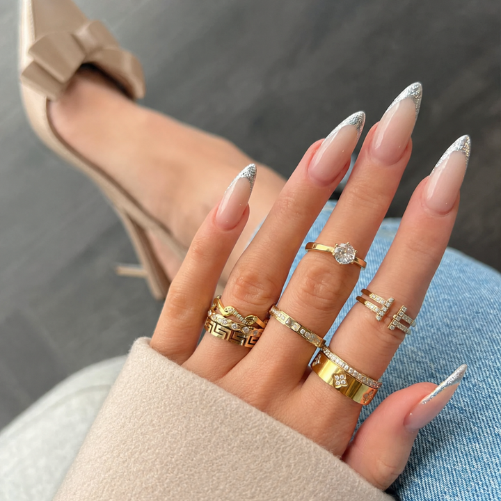 Nadine Clover Band Ring