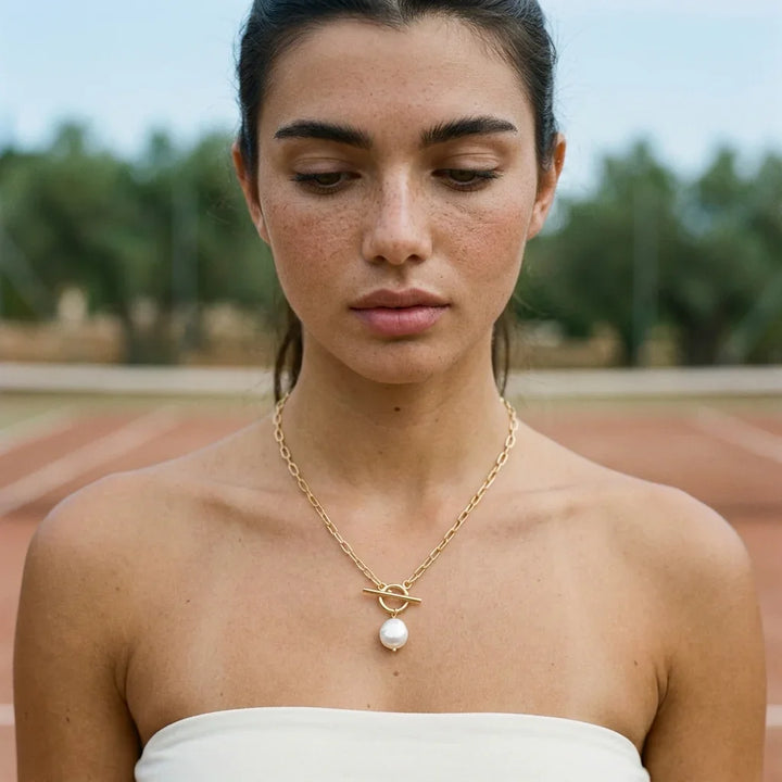 Aphrodite Freshwater Pearl Necklace