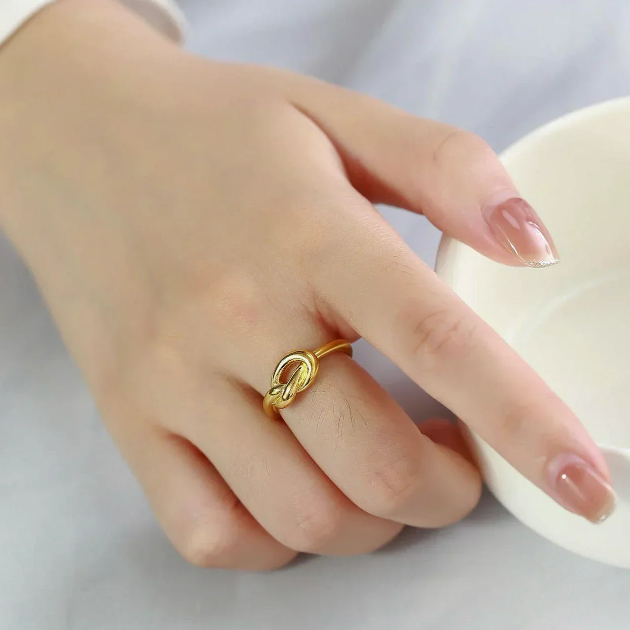 Bellara Gold Knot Ring Image