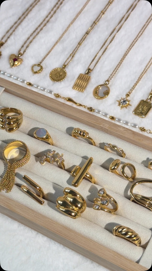 Avaria jewelry