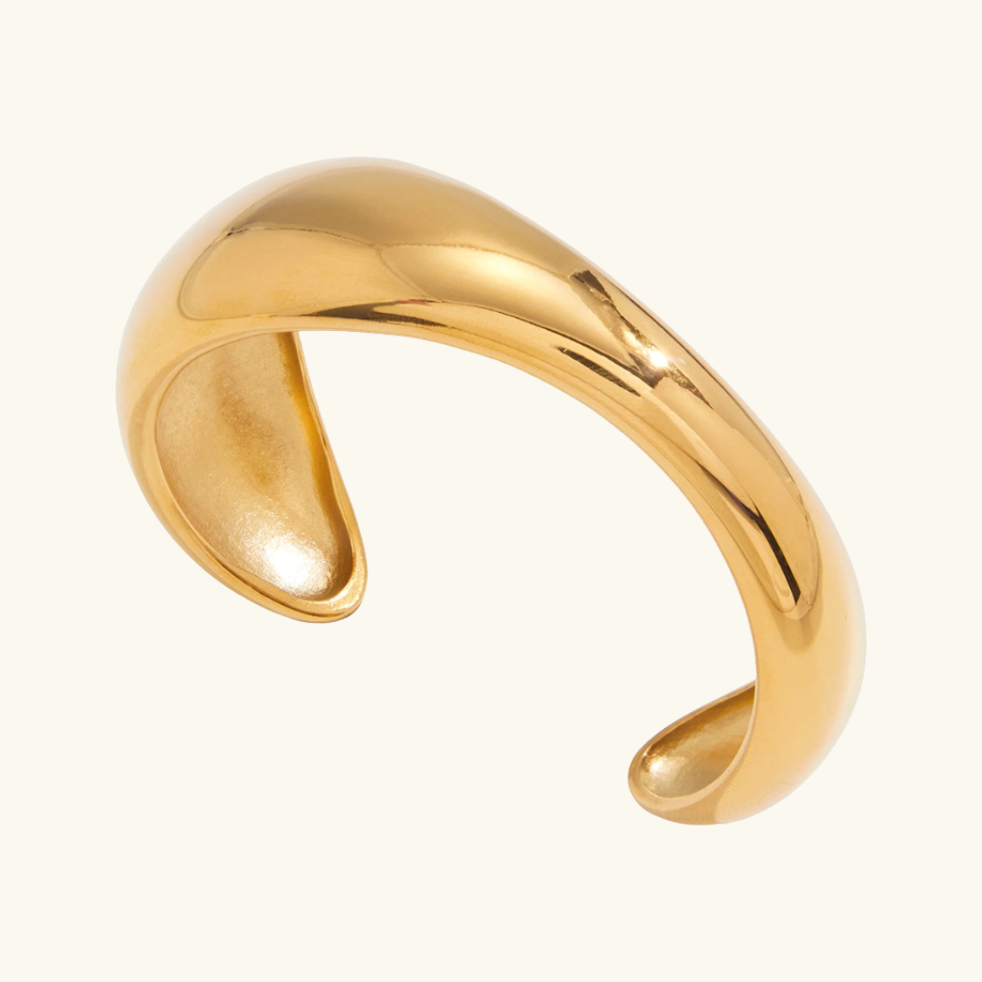 Jessa Sculpted Gold Bangle Image