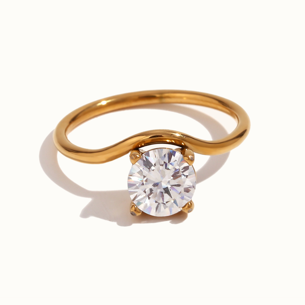 Maxima Solitaire Diamond Gold Ring Image