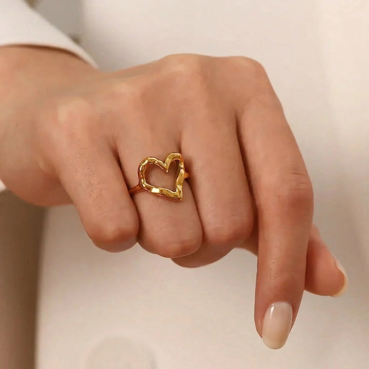 Verity Heart Ring