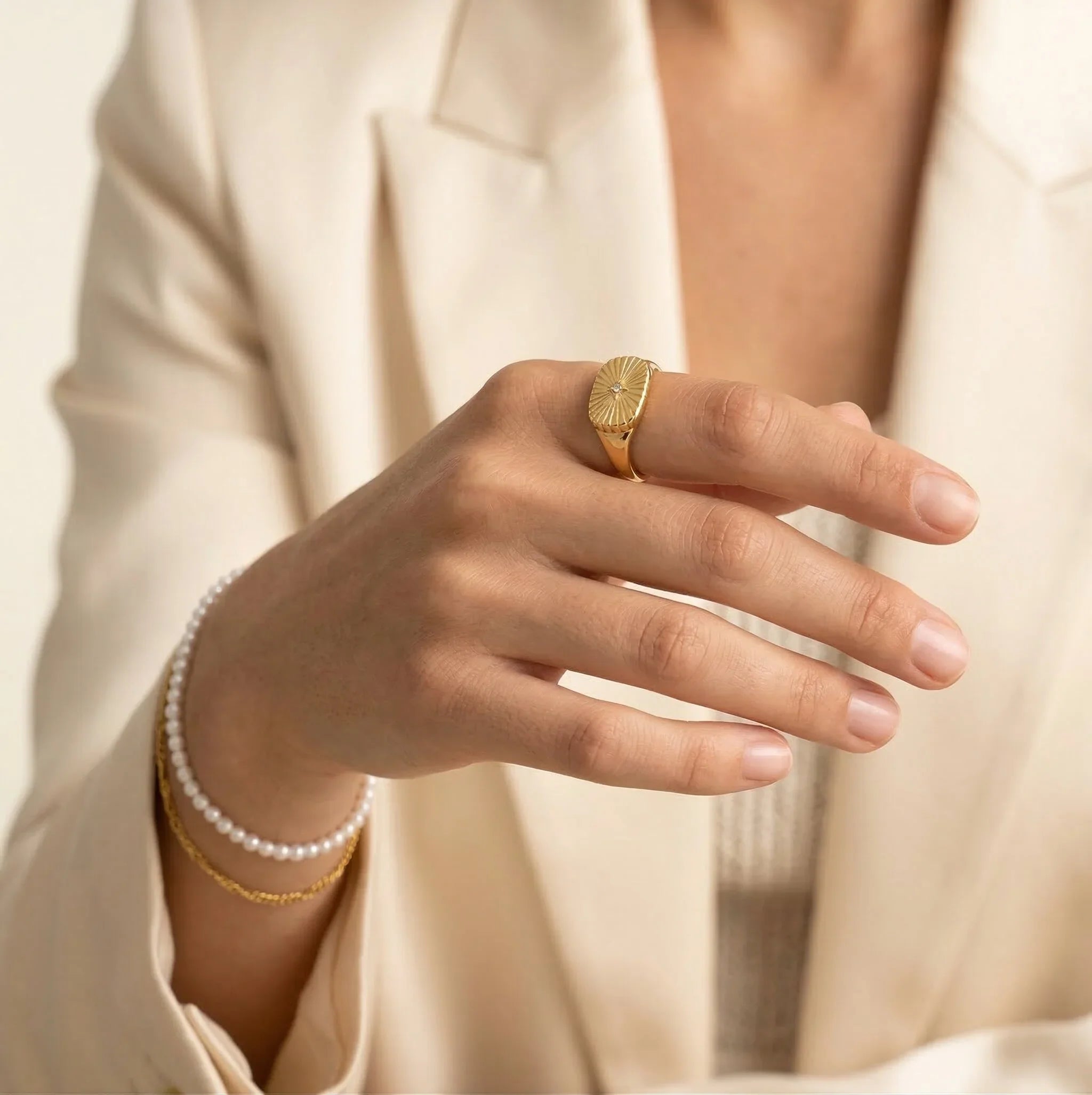 Aglaia Gold Ring Image
