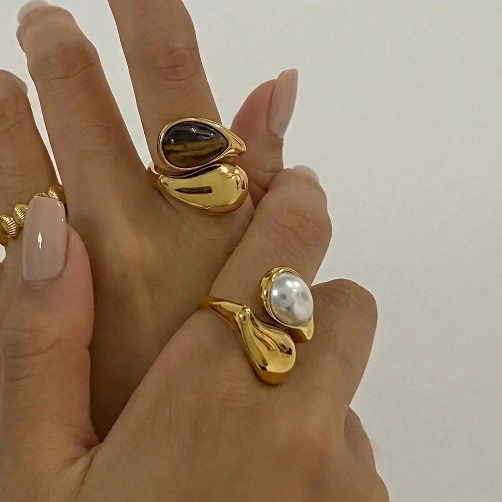 Mara Amber Pearl Ring Image