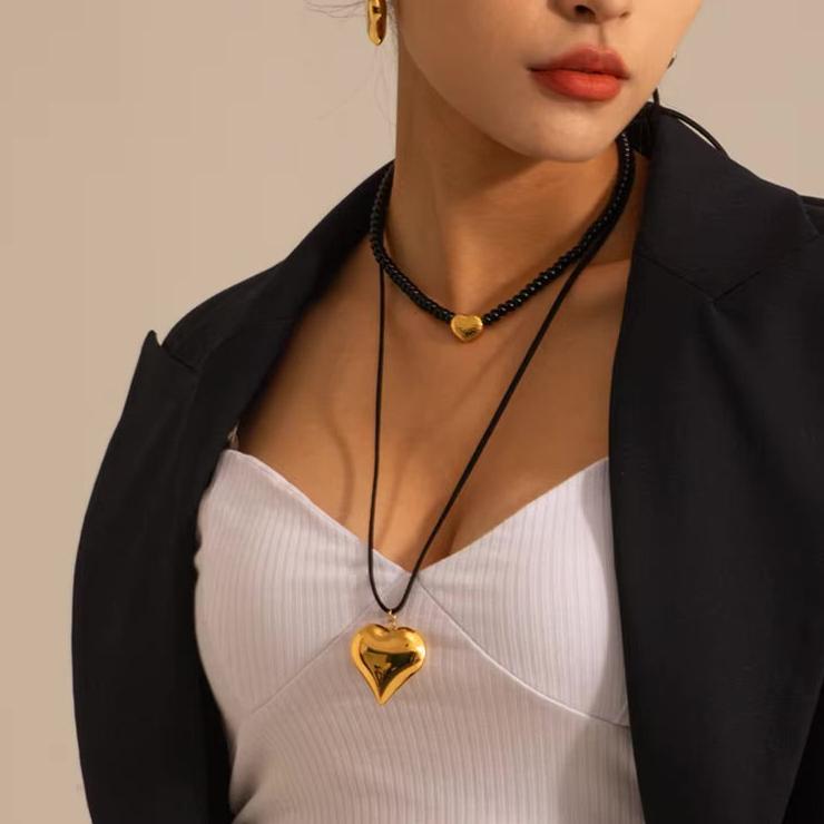 Lavine Heart Necklace Image