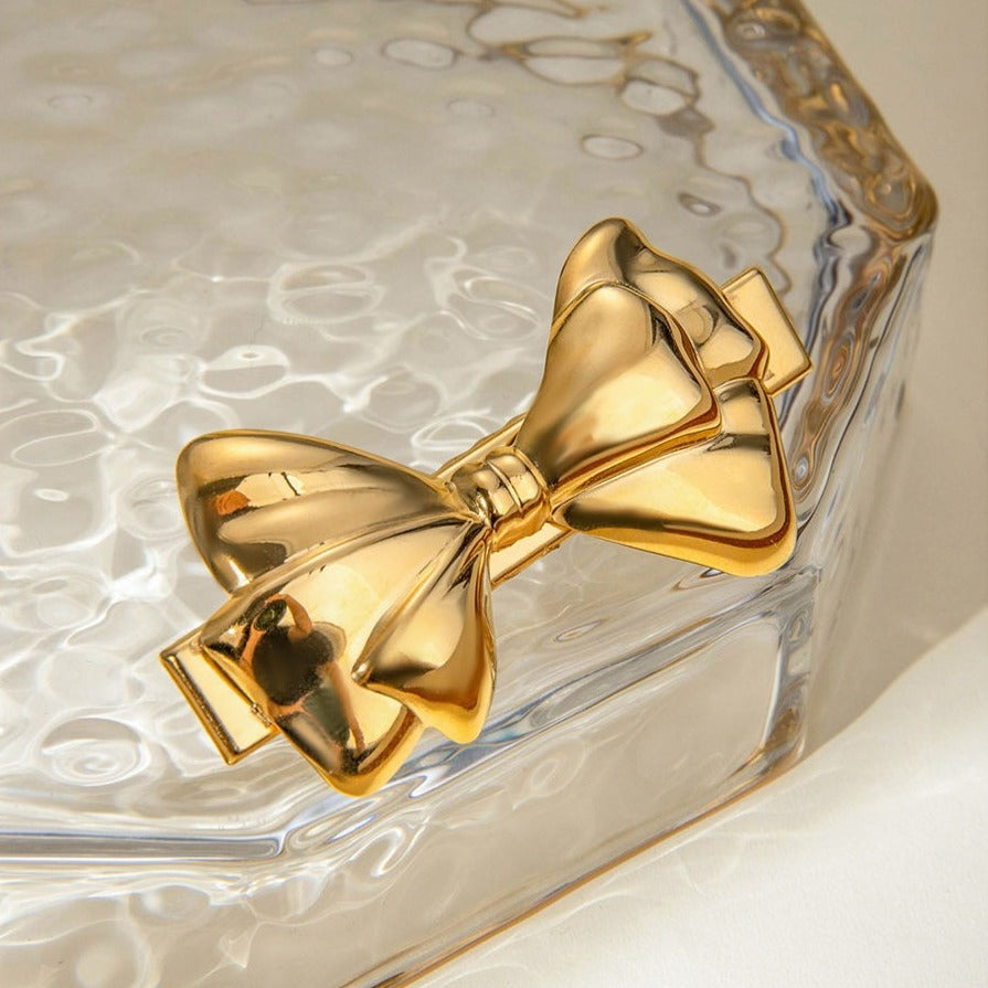 Maureen Gold Hair Clip Image