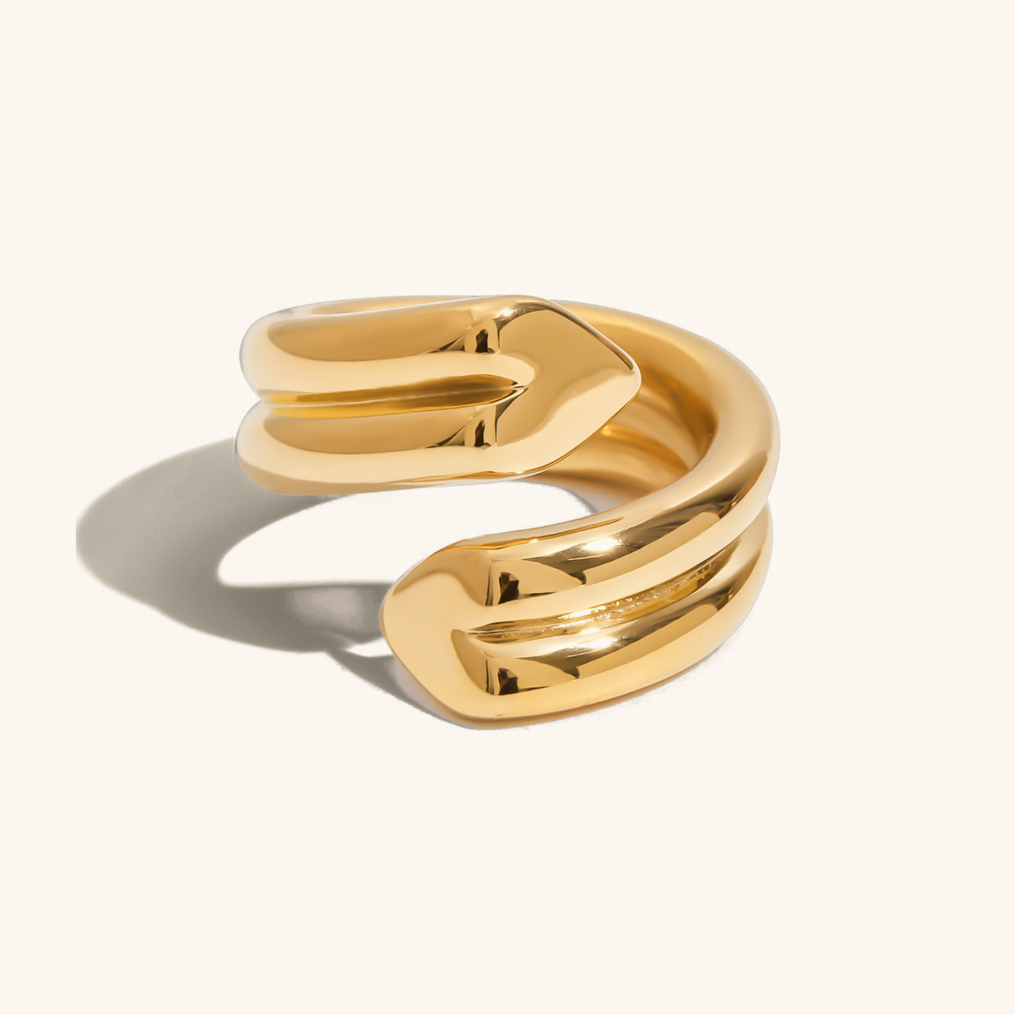 Tara Heart Twist Gold Ring Image