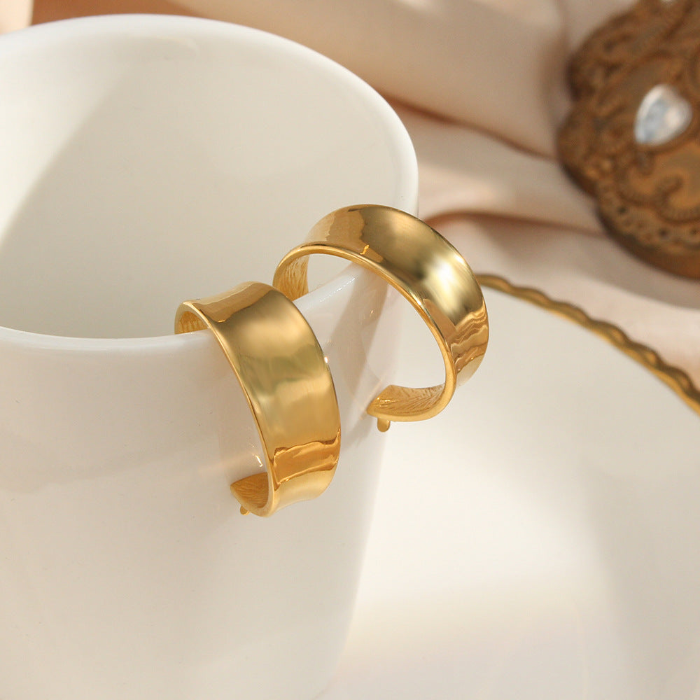 Lyla Hoop Earrings Image