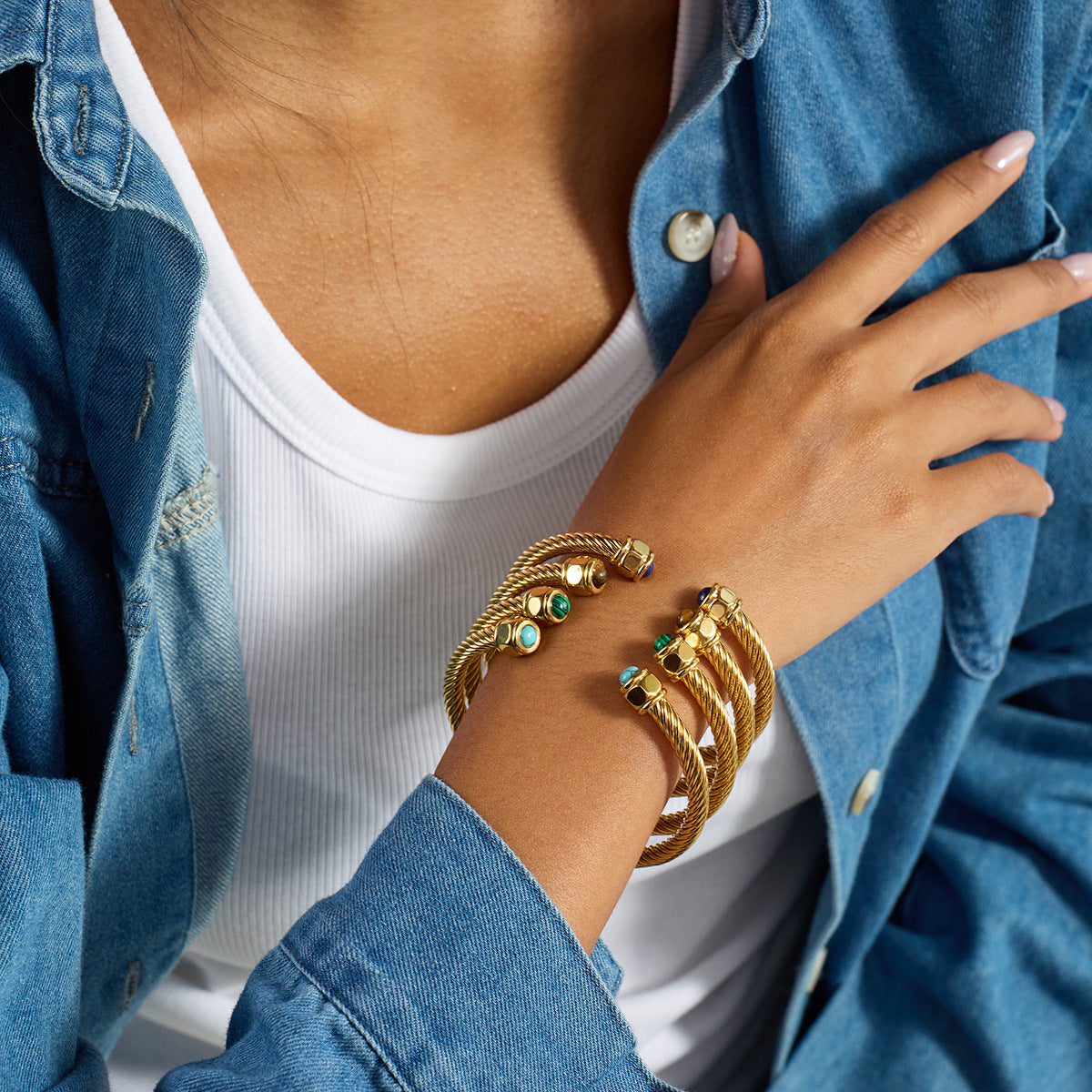 Thea Gold Bracelet Image
