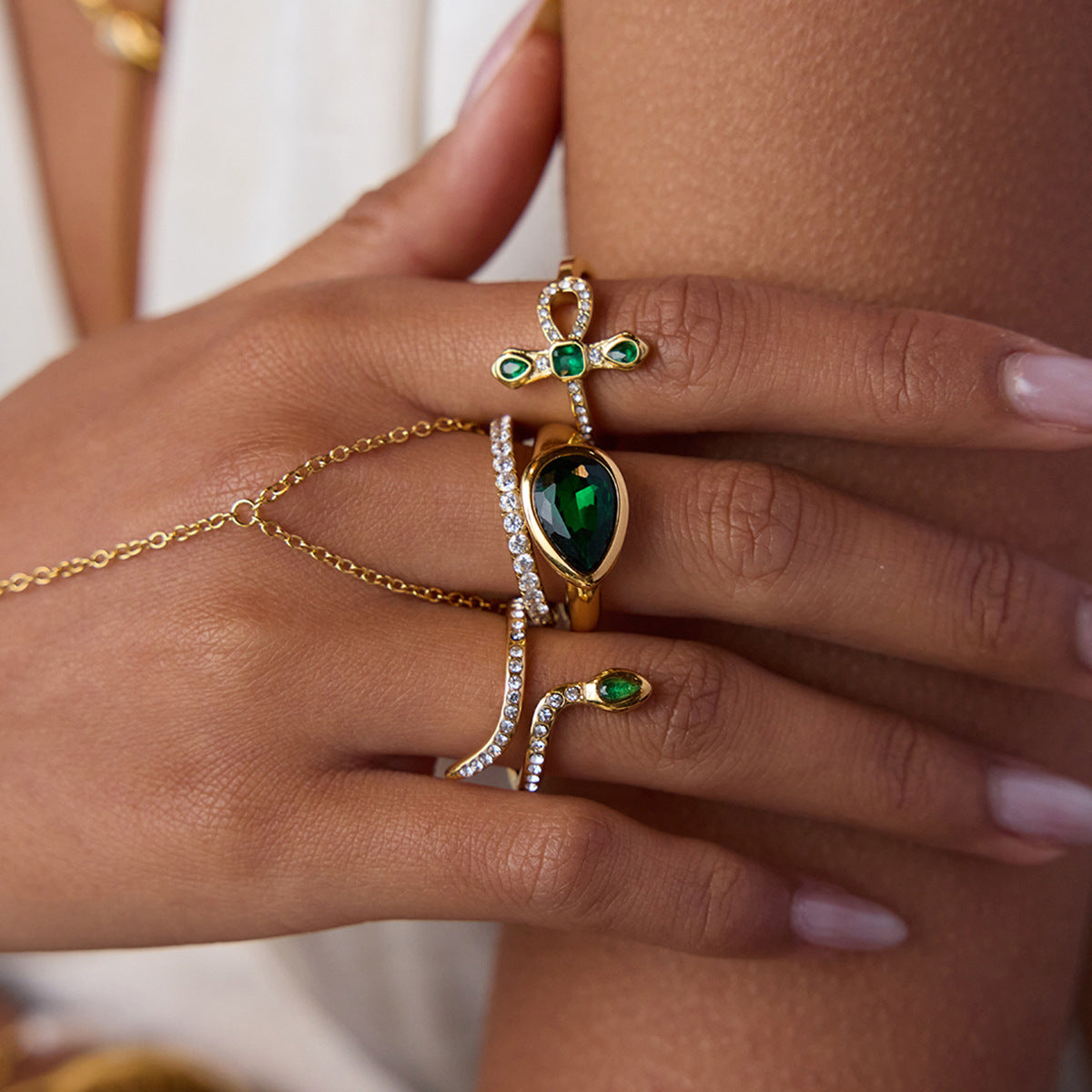 Joy Diamond Knot Gold Ring Image