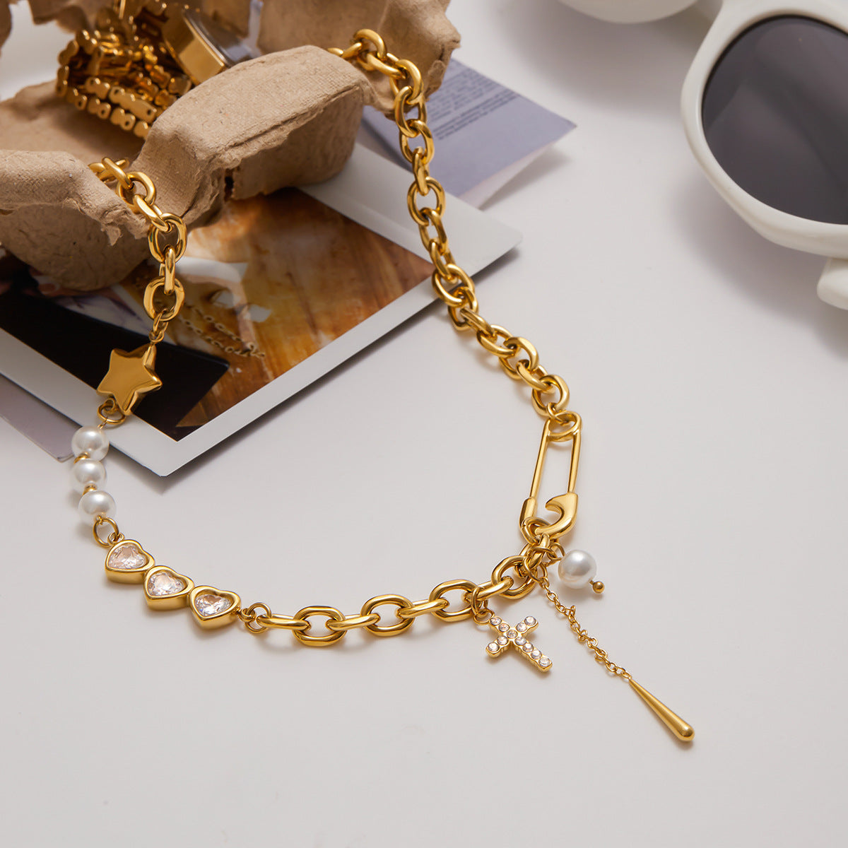 Zeraphine Diamond Pearl Gold Necklace Image
