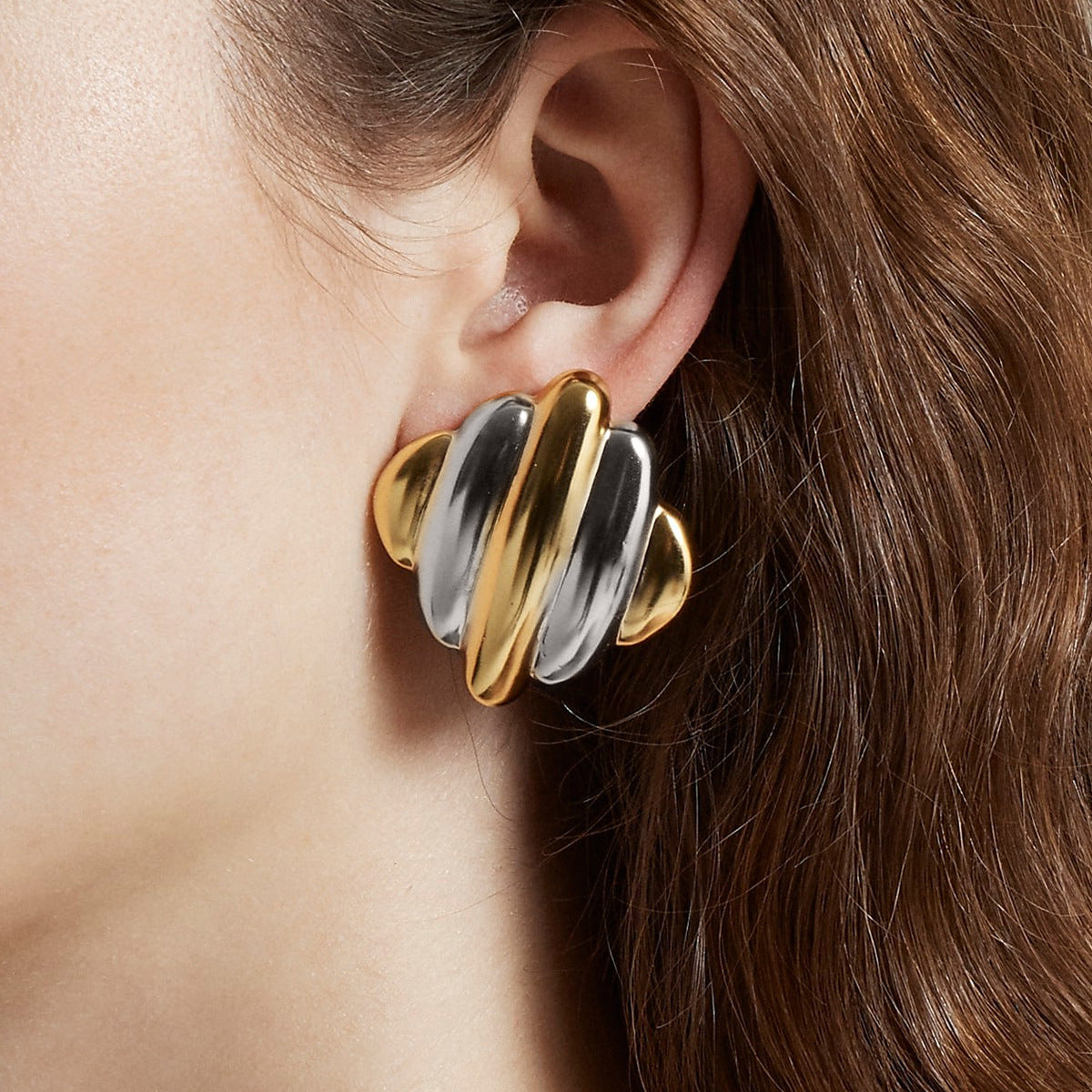 Maxine Rippled Gold Earrings Image