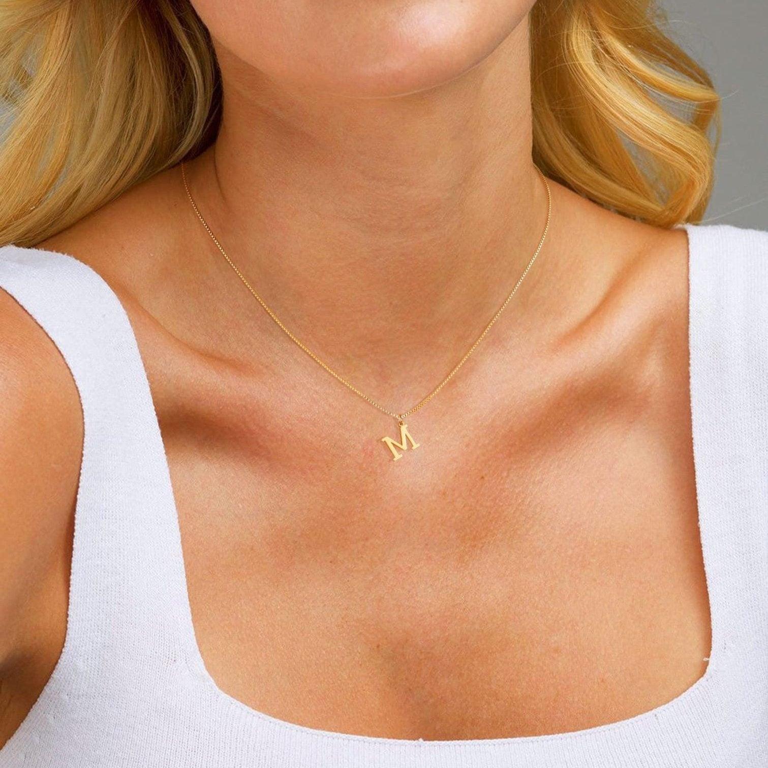 Therese Letter Initial Gold Necklace Image
