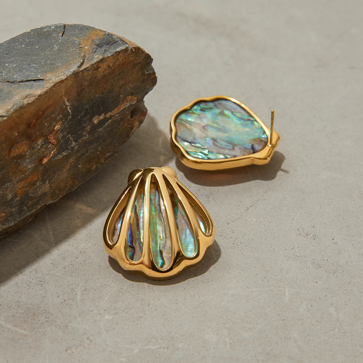 Nixie Gold Seashell Earrings Image