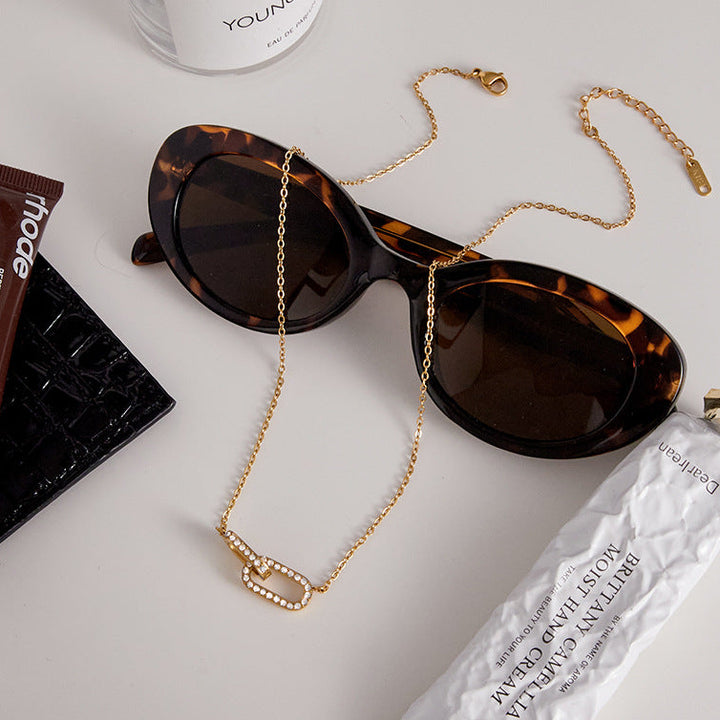 Zoelle Interlocking Diamond Pendant