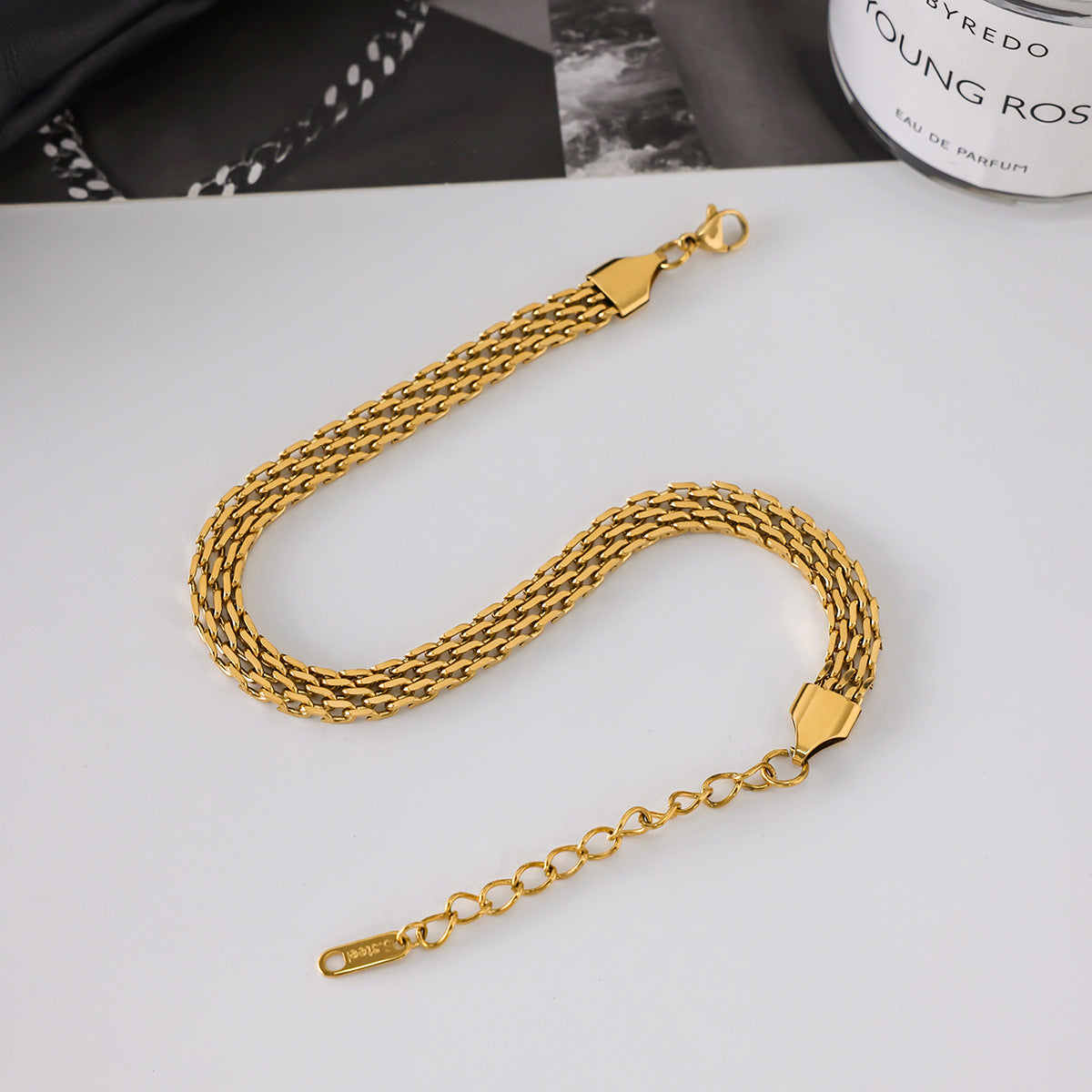 Avelie Mesh Chain Gold Anklet Image