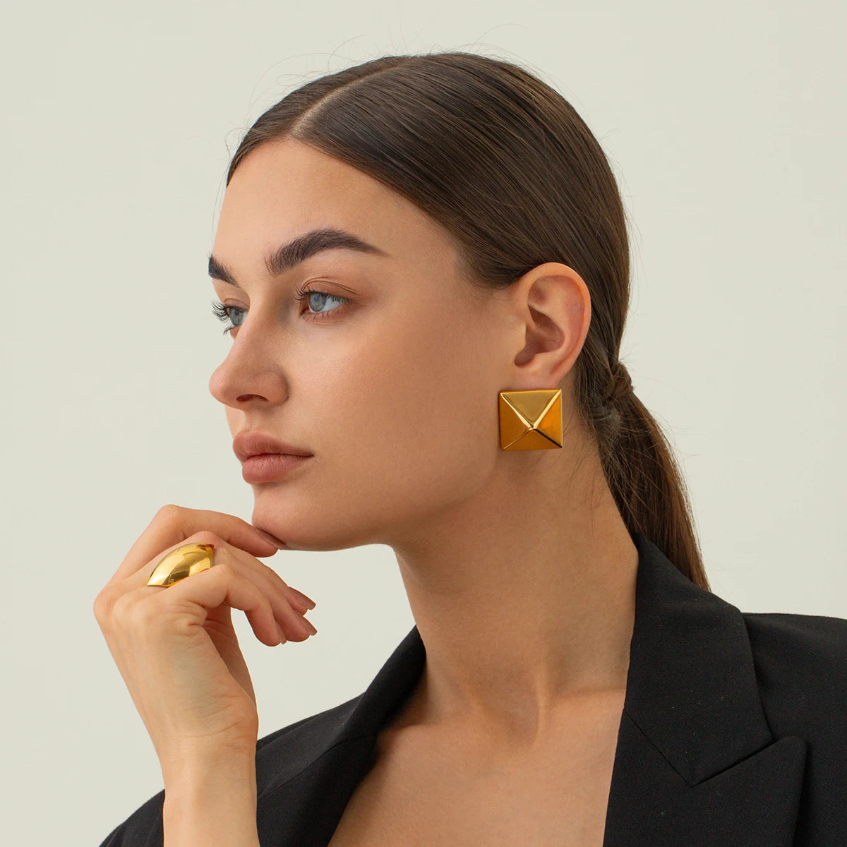 Barbara Gold Earrings Image
