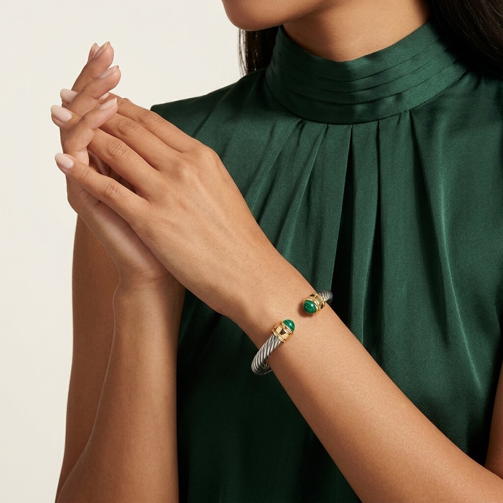 Thea Gold Bracelet Image