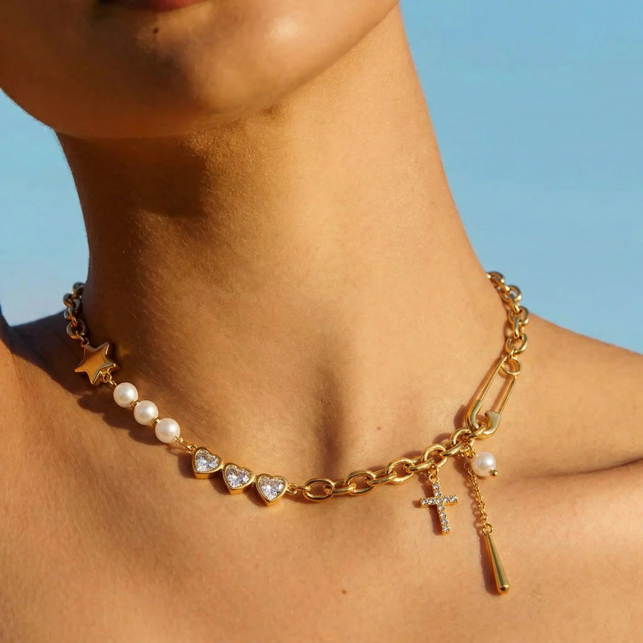 Zeraphine Diamond Pearl Gold Necklace Image