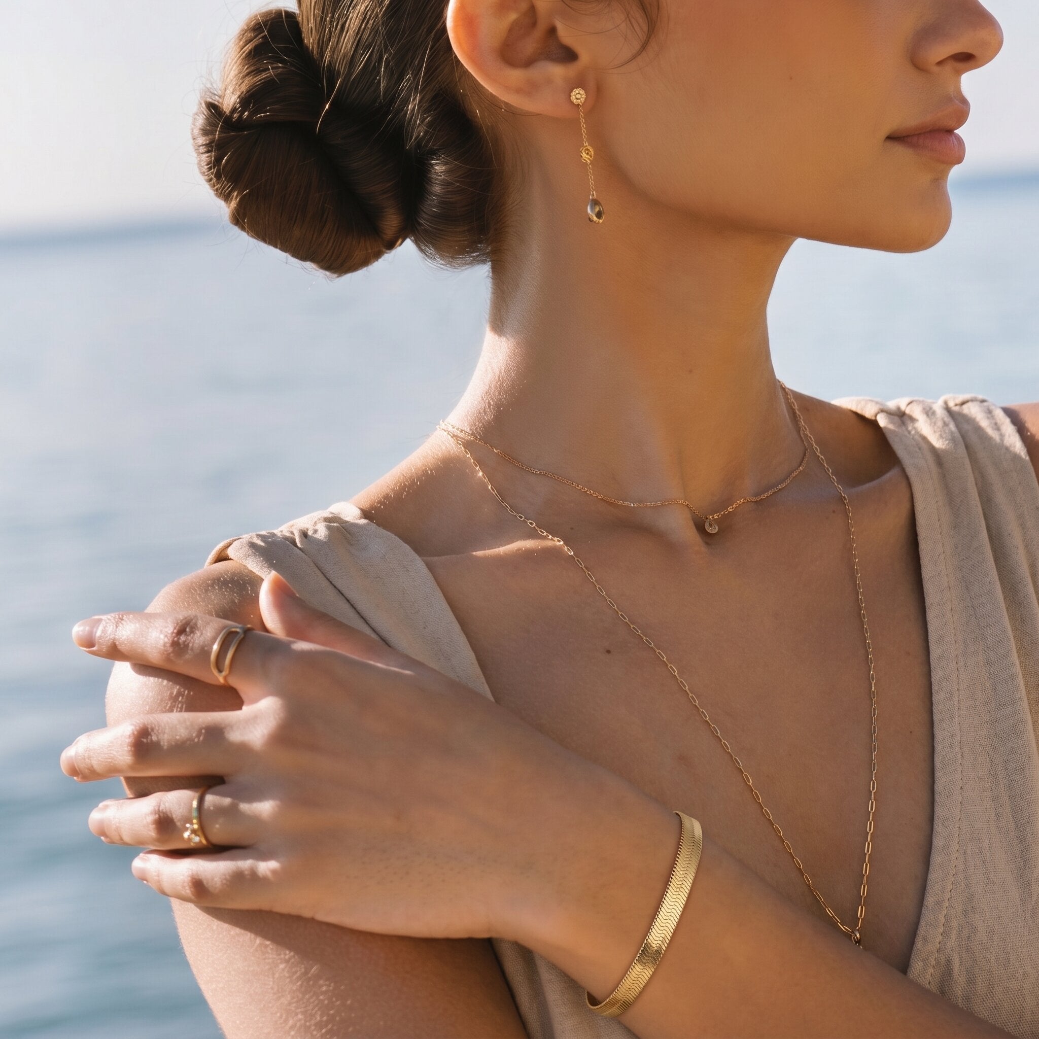 Vida Gold Herringbone Bracelet Image